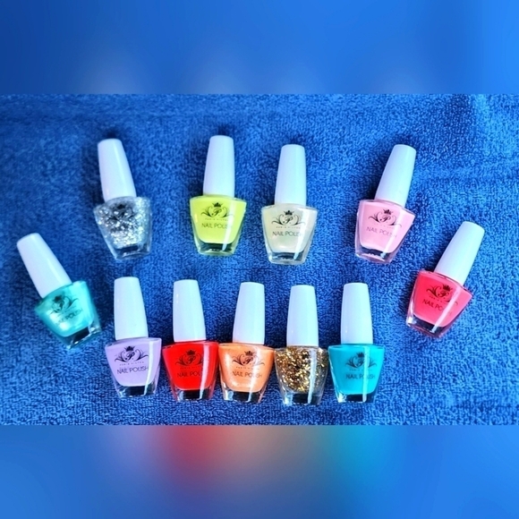 Lot of Paris Hilton Nail Color  New - Picture 1 of 7